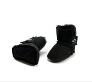  UGG boots are designed for those children in the cold fall and winter